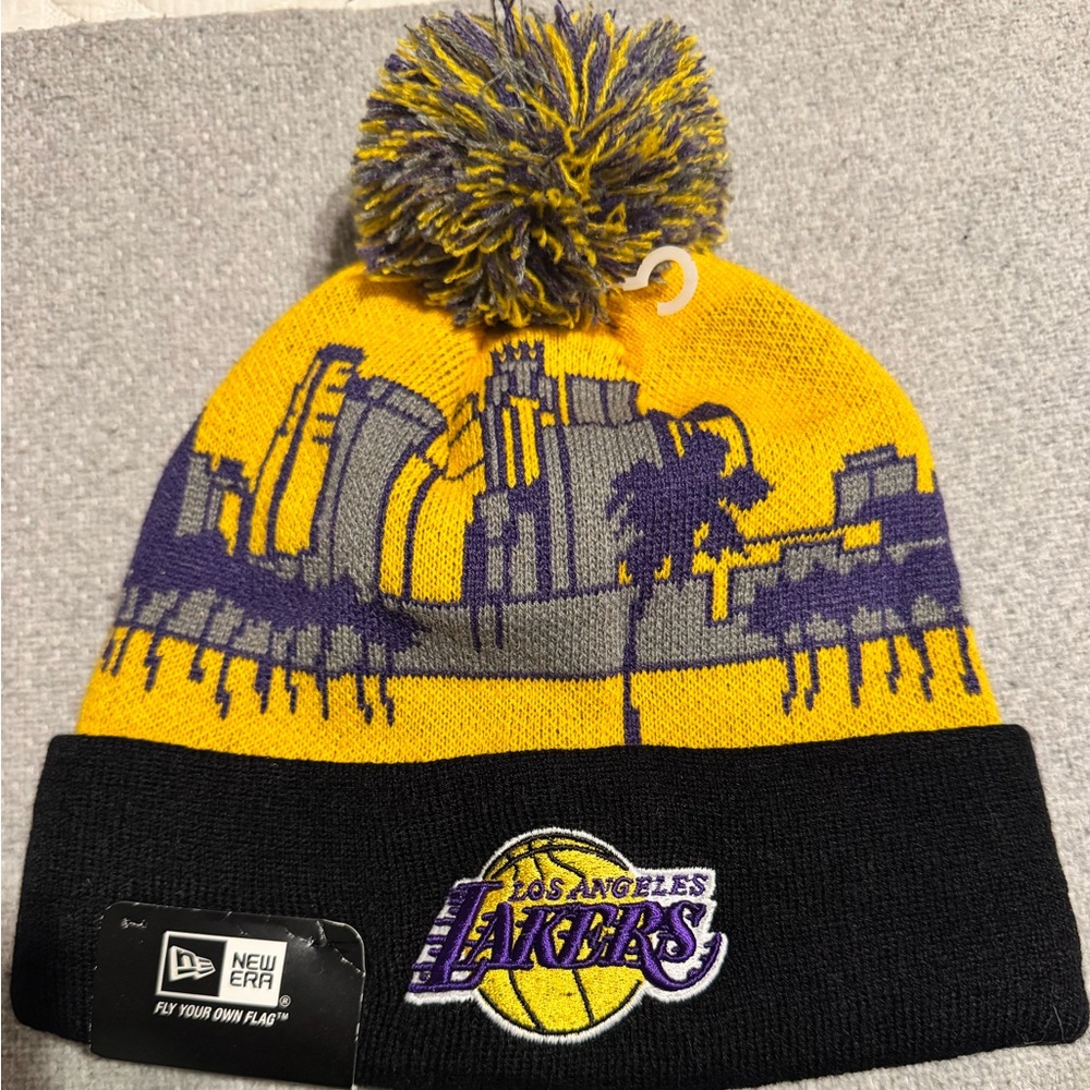 Brand new with tags Los Angeles Lakers city skyline beanie.
